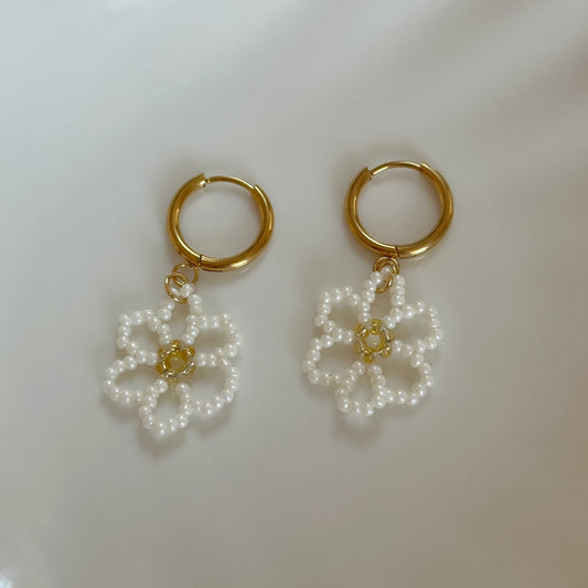 Daisy Bloom earrings